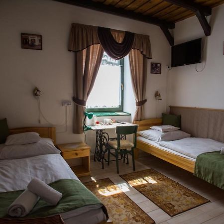 Poroszló Piros Ponty Panzio Bed & Breakfast エクステリア 写真